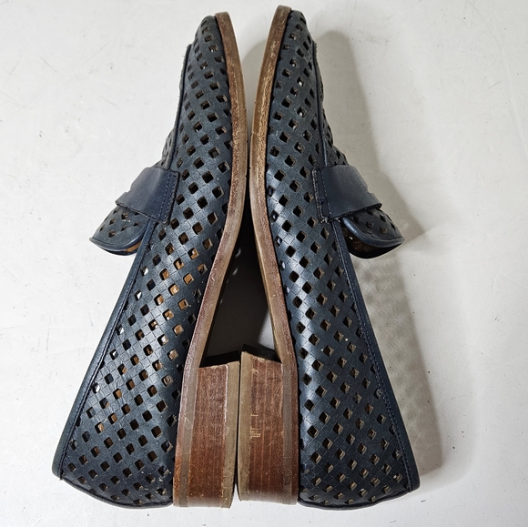 Aquatalia Sheryl Loafers Perforated Leather Heeled Navy Blue Women's 8 - Picture 6 of 9